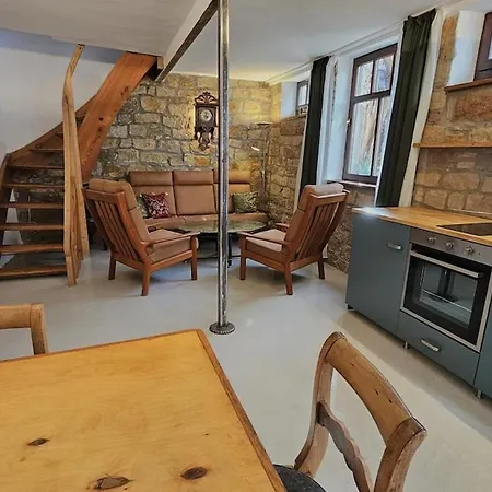 Alte Backstube, Maissonette Im Romantischen Hof Appartement Edenkoben